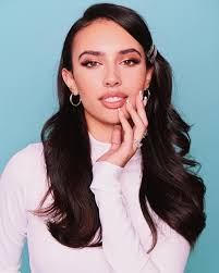 Kylie Cantrall - Free pics, galleries & more at Babepedia