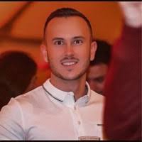 100+ profils pour “Rohrbach”