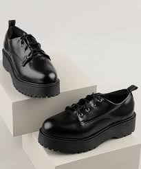 pin em shoes calcados