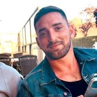 40+ "Chris Vallée" profiles