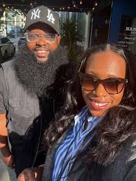 🤞🏾🫶🏽 Lunch with my love! Brandon Malone #allgrownup #secondcousins  #chicago