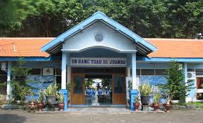 1.3 miles from hang tuah. About Sd Hang Tuah 10 Juanda