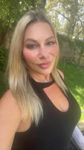 SmallbusinessWednesday I have a rare Saturday opening this week at 1:30 PM  for a one-hour appointment! (Please note: this is not for brows, as I save  those for weekday bookings.) This would