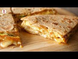 Try This Chicken Cheese Quesadillas Recipe And Enjoy With Kids We Are Sure They Will Love It Happycookingtoyou Recipes Cheese Quesadilla Flatbread Recipes