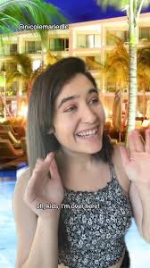 Pretty Nicole Video Swimming