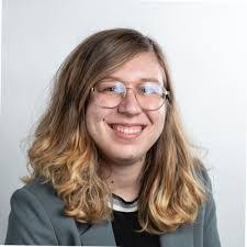 Wendy Smoak's Instagram, Twitter & Facebook