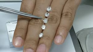 oval diamond 0 9 0 8 0 7 0 6 0 5 ct size compare on hand live