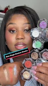 Nicole Gloss's Instagram, Twitter & Facebook