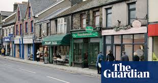 Selon les médias britanniques, une attaque au couteau aurait eu lieu dans la ville treorchy au pays de galles. It Came Out Of Adversity How Treorchy Became Uk S Best High Street Wales The Guardian