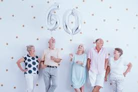 Wir stellen ihnen 12 verschiedene und wenn sie noch nicht wissen, wie sie ihre einladung gestalten sollen, dann finden sie hier viele schöne ideen. 60 Geburtstag Tipps Zu Einladung Veranstaltungsort Verpflegung Mehr 59plus