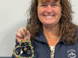 BIG NEWS!!! We are collaborating with Omaha artist @shiriphillips to create  these amazing custom painted glasses! Supporting and partnering with local  artists is something that really matters to us, and this collab