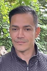 Jennifer Hedlund's Instagram, Twitter & Facebook