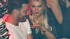 We did not find results for: Kwnstantina Spyropoyloy Einai Aytos O Neos Ths Syntrofos Star Gr