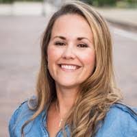 Chelsea Leatherman's Instagram, Twitter & Facebook