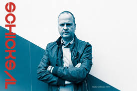 In den wellen, in dem grauen nebelgewölk, das wunderbar gestaltet sich über heia gelegt hatte, trachtete er wie in einem zauberspiegel das schicksal seiner. Click Interview With Schicksal Stop Looking At Your Smartphone And Create Your Own Revolution Side Line Music Magazine