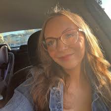 Does Dorchester County Courthouse allow cell phones or smart watches?