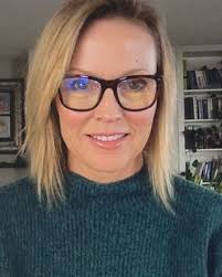 Deborah Cluff's Instagram, Twitter & Facebook