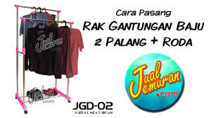 Jika biasanya harga gantungan atau hanger dari kayu jati yang berbahan dasar plastik hanya dijual dengan harga kisaran antara rp 150.000 sampai rp 300.000. Cara Pasang Jemuran Rak Gantungan Baju 2 Palang Roda Jgd 02 By Jualjemuran Com