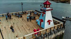 The worst part was, he still didn't have the answers, not really. A Couple Got Married At The Us Canada Border So Guests From Both Countries Could Attend Despite Coronavirus Restrictions Cnn