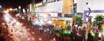 Milyen népszerű nevezetességek vannak a közelben vendégházak koolkost near btc fashion mall 2 közelében? Shopping Malls Diamond Transport Travel