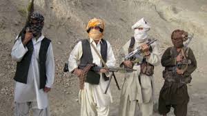 Die taliban erobern die großstädte herat und kandahar und die provinzhauptstadt. Stammesmiliz Totet 15 Taliban Kampfer Welt
