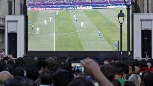 Leggi i pronostici e ricevi aggiornamenti sui bonus scommesse e bonus senza deposito dei principali bookmaker. Finale Europei Italia Inghilterra Dove Vederla Su Maxischermo A Milano 11 Luglio 2021