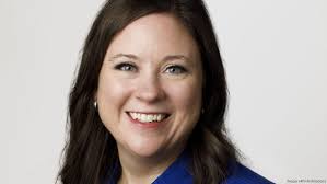 Julie Knop's Instagram, Twitter & Facebook