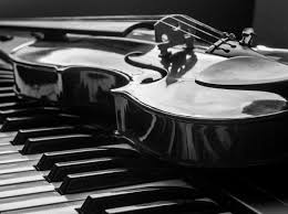 Black And White Music Instruments Photography Piano And Violin Black And White Photography Magic Sounds Violin Photography Violin Piano