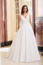 When choosing a plus size wedding gown, consider your height, too. Curvy Brides Sizes 16 Up Heart To Heart Bride Rochester Ny Bridal Shop