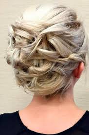Not to mention the need to know what to do with those short strands that don't seem to want to cooperate. 47 Pretty Short Hair Updos You Ll Want To Wear To The Next Party