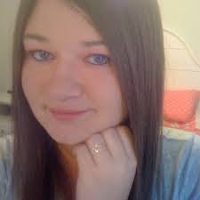 Melanie Maxey's Instagram, Twitter & Facebook