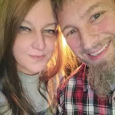 Give me a list of foods to AVOID with pcos and high protein meals ideas!!  😊