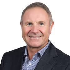 Hugh Mckinnon's Instagram, Twitter & Facebook