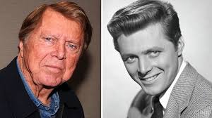 PLEASE HELP! HAVE ANY OF YOU EVER HEARD OF OR KNOW WHAT IN THE HECK  HAPPENED TO BOVE? HE WAS A 1950'S WUNDERKIND DESIGNER TO BOMBSHELLS LIKE  JAYNE MANSFIELD, KIM NOVAK, MONROE,