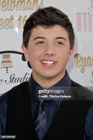 19 Ryan Newman And Bradley Steven Perry Photos & High Res Pictures