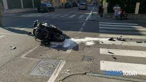 L'incidente questa mattina poco prima delle 6 e 30. Gq Qsnfcs Mjpm