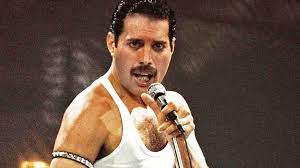 Freddie mercury was a famously private person, but his partner jim hutton revealed their heartwarming relationship with a collection of candid freddie mercury was known for his amazing voice and battle with aids. Jim Hutton Freddie Mercury Relationship The Real Story