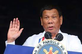 El presidente de filipinas, rodrigo duterte, que busca estrechar lazos con china y rusia en detrimento de ee uu, recorta por primera vez un pacto con el país americano. Rodrigo Duterte Philippinischer Prasident Entsetzt Mit Missbrauchs Anekdote Politik Stuttgarter Nachrichten