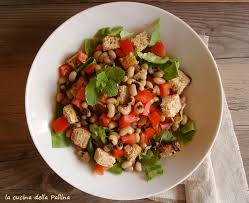 I fagioli dall'occhio hanno un sapore molto caratteristico e particolare, veramente buono. Insalata Di Fagioli Dell Occhio La Cucina Della Pallina