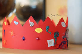 Voici une couronne des rois réalisée par ma puce de 3 ans 1/2. Une Couronne Pour La Galette Le Carnet D Emma