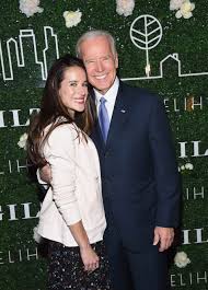Ashley biden and her husband, dr. Who Is Joe Biden S Daughter Ashley Biden Popsugar Family