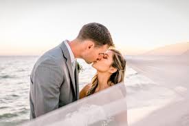 Tidak lengkap rasanya kalau majlis kahwin tanpa pelamin walaupun hanya . Wedding Package Destin Photographer Jennifer G Photography