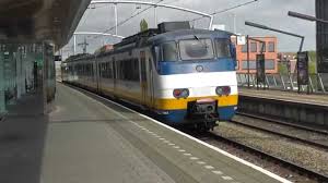 U zoektocht in zwijndrecht start hier op zwijndrecht.info. Treinen Trains Zuge Station Zwijndrecht 15 April 2014 Youtube