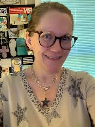 SNEAK PEEK: Wrapped in pink pearls and ready for anything. 💕 Every day  deserves a touch of pink magic! #Pink #Bracelet #PaparazziAccessories