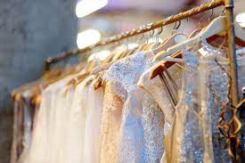 Einige technologien, die wir einsetzen, sind notwendig, um wichtige funktionalität bereitzustellen, z. Brautkleid Verkaufen So Gibst Du Dein Kleid Zum Fairen Preis In Gute Hande