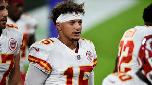 Mahomes is so damn good, really glad he bounced back from that knee injury. Espn Analyst Apologizes To Patrick Mahomes Mom During Monday Night Football Cnn
