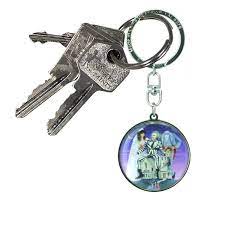 How did the couple in beetlejuice die? Schlusselanhanger Beetlejuice Beetlejuice And Maitland Couple Originelle Geschenkideen