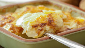 Chef Eric Arrouze How To Make Potato Gratin Dauphinois Cream Only Pre Boiled Potatoes In Cream Mix Gratin Dauphinois Recipe Potato Gratin Scalloped Potatoes