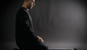 Tasyahud awal dilakukan pada rakaat ke dua, sedangkan tasyahud akhir dilakukan pada rakaat terakhir, kecuali untuk sholat subuh. Lupa Tasyahud Awal Apa Yang Harus Dilakukan Baladena Id