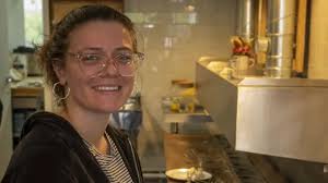 The breakfast cafe where customers don't have to pay